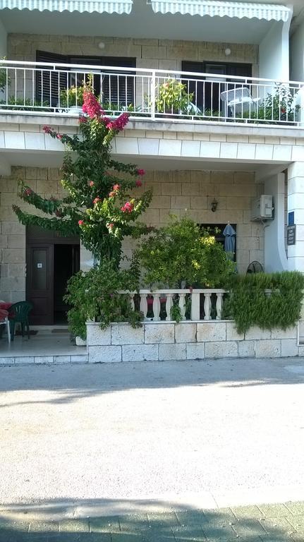 Apartments Mia 포드고라 외부 사진